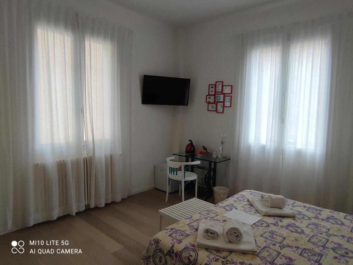 Ramo Rosso Di Paolo Natalini Bed & Breakfast โบโลญญา ภายนอก รูปภาพ